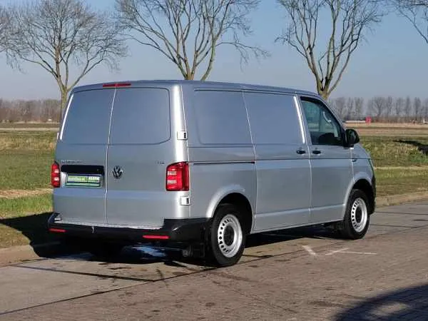 Volkswagen Transporter 2.0 TDI  Image 3